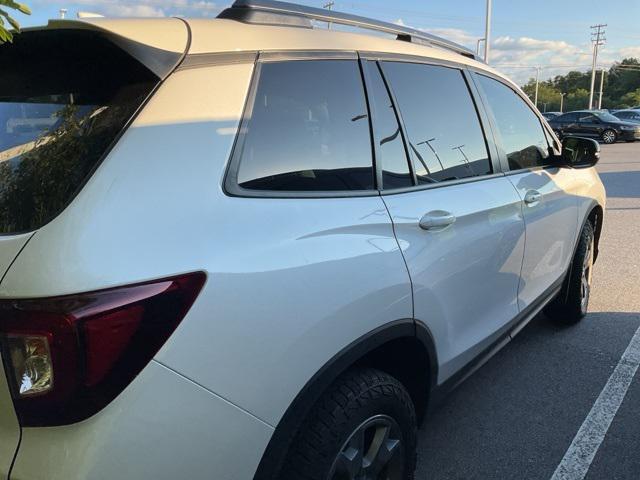 used 2025 Honda Passport car, priced at $41,487