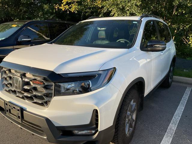 used 2025 Honda Passport car, priced at $41,487