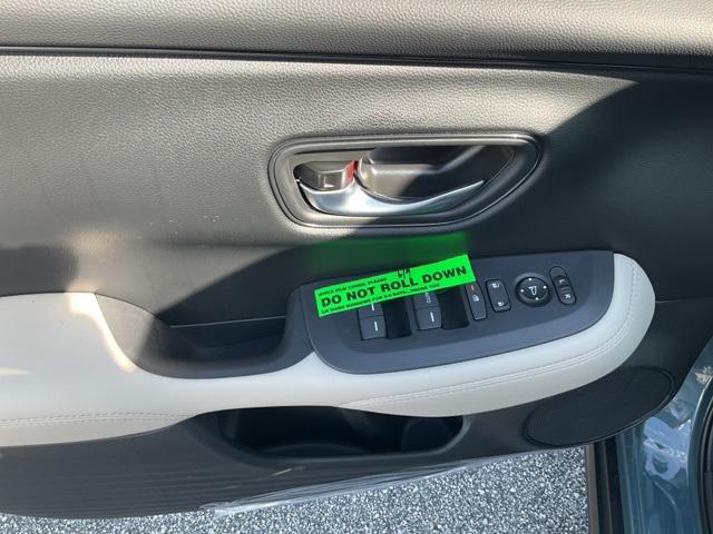 new 2025 Honda HR-V car, priced at $26,278