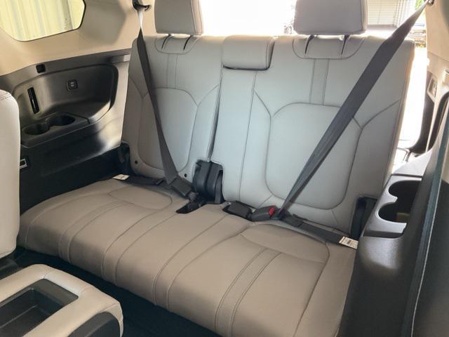 new 2025 Honda Pilot car, priced at $44,811