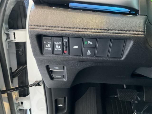 new 2026 Honda Odyssey car, priced at $45,876