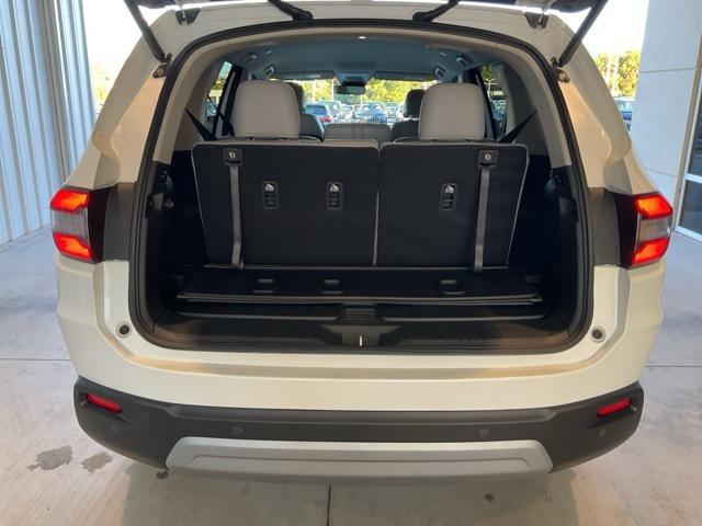 new 2025 Honda Pilot car, priced at $42,841