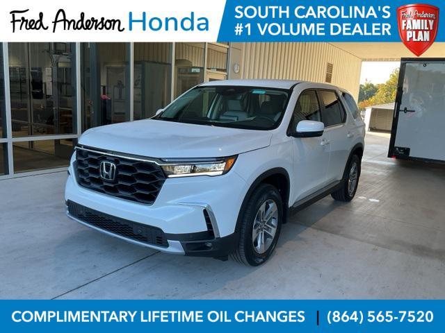 new 2025 Honda Pilot car, priced at $42,841