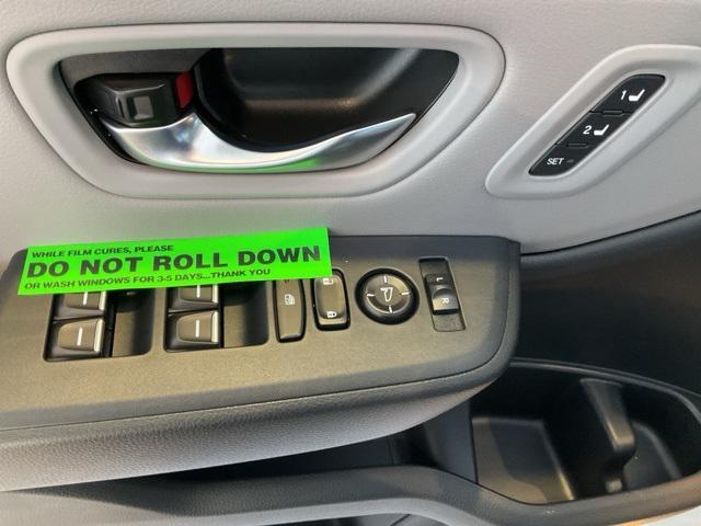 new 2025 Honda Pilot car, priced at $42,841