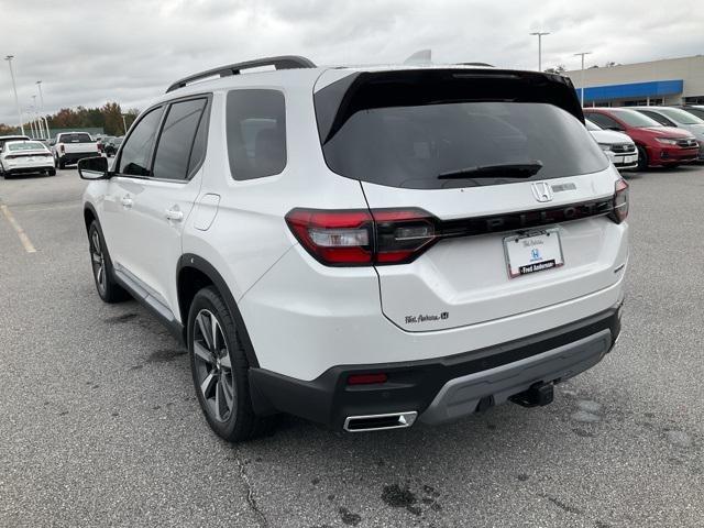 new 2025 Honda Pilot car, priced at $49,862