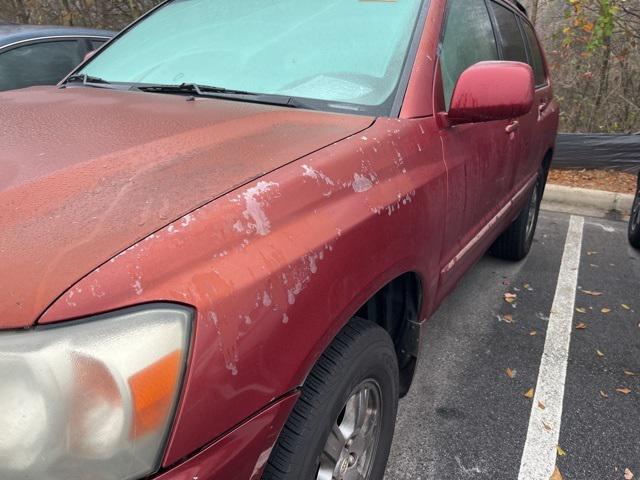 used 2005 Toyota Highlander car, priced at $5,995