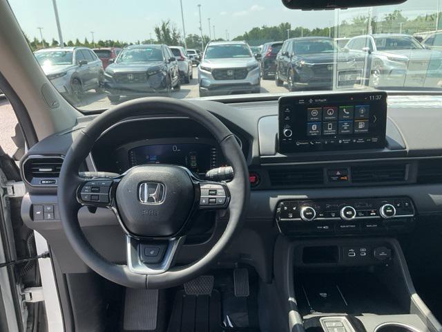 new 2025 Honda Pilot car, priced at $54,985