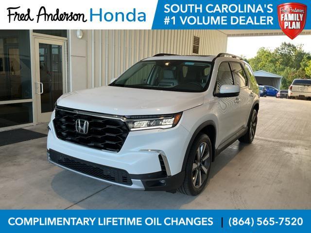 new 2025 Honda Pilot car, priced at $49,909