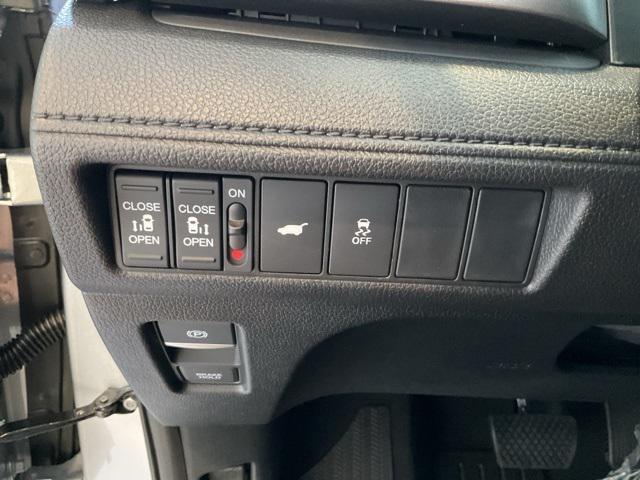 new 2026 Honda Odyssey car, priced at $41,753