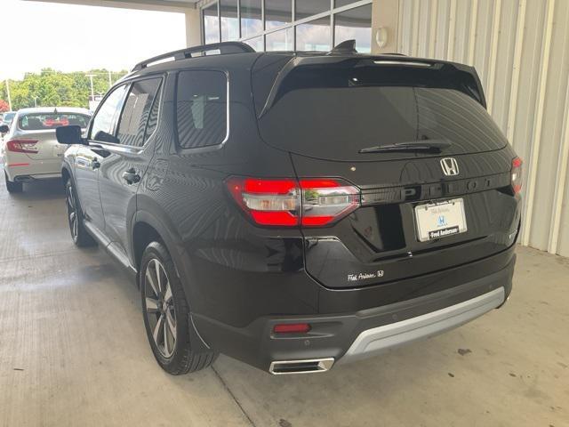 used 2025 Honda Pilot car, priced at $45,506
