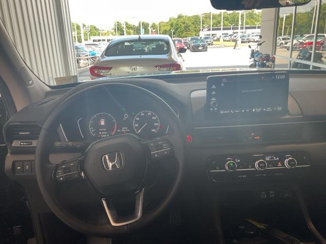 used 2025 Honda Pilot car, priced at $45,506