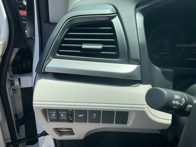 new 2025 Honda Odyssey car, priced at $41,595