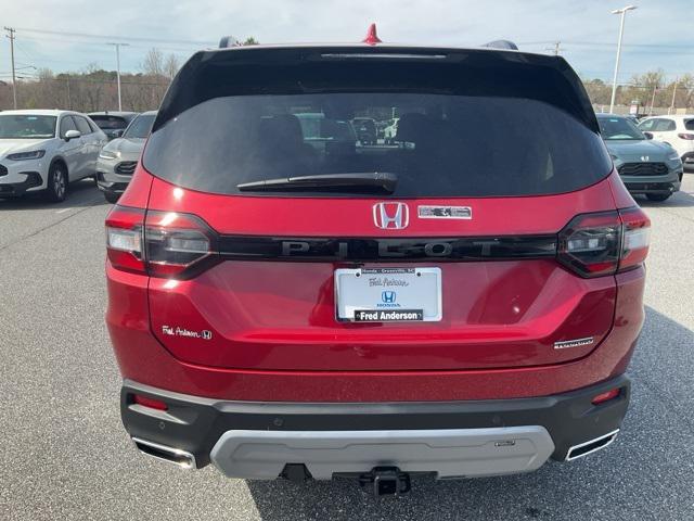 new 2025 Honda Pilot car, priced at $47,945