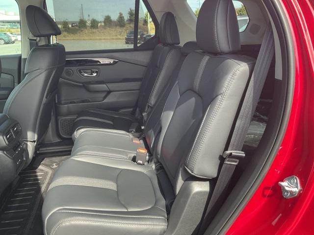 new 2025 Honda Pilot car, priced at $47,945