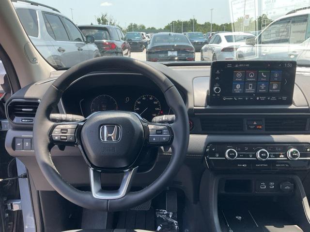 new 2025 Honda Pilot car, priced at $52,235