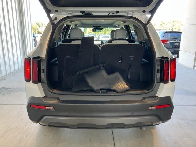 used 2023 Kia Sorento car, priced at $30,307