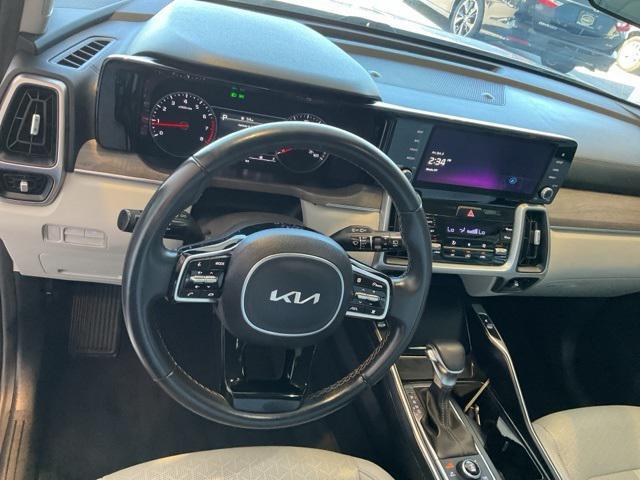 used 2023 Kia Sorento car, priced at $30,307