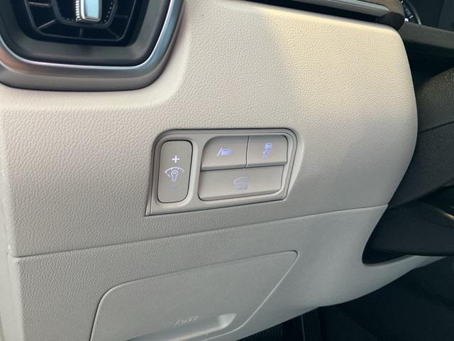 used 2023 Kia Sorento car, priced at $30,307