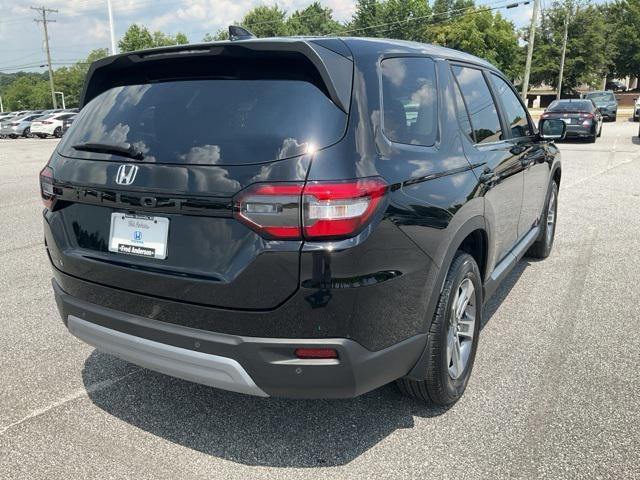 new 2025 Honda Pilot car, priced at $42,369