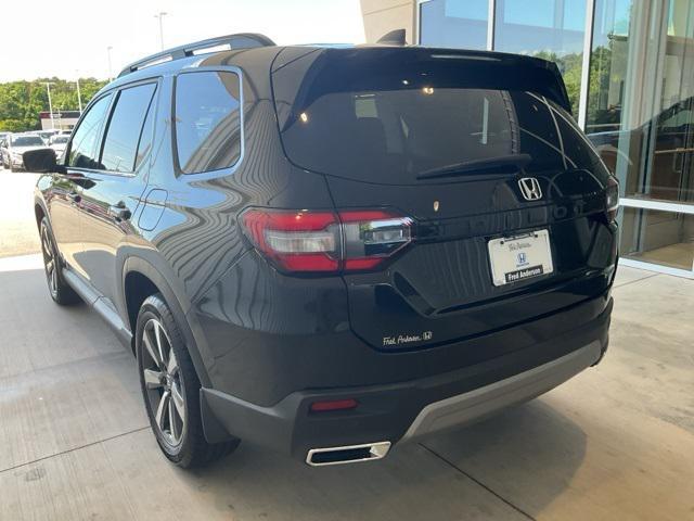 used 2023 Honda Pilot car, priced at $42,781