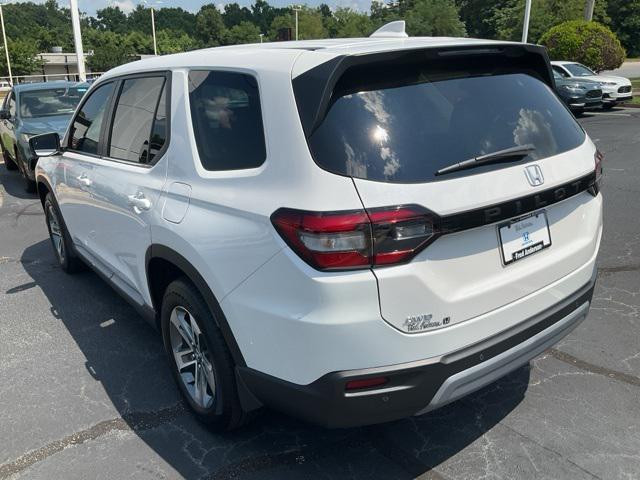 new 2025 Honda Pilot car, priced at $44,766