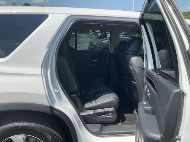 new 2025 Honda Pilot car, priced at $44,766