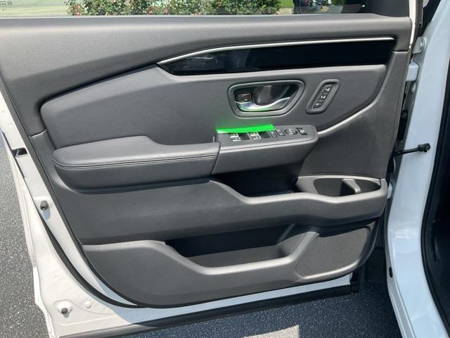 new 2025 Honda Pilot car, priced at $44,766