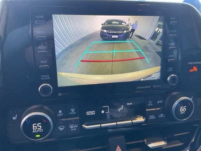 used 2021 Toyota Highlander car, priced at $29,924