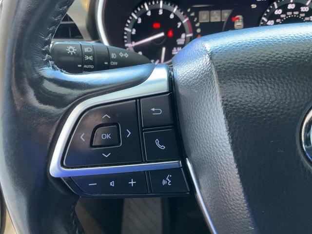 used 2021 Toyota Highlander car, priced at $29,924