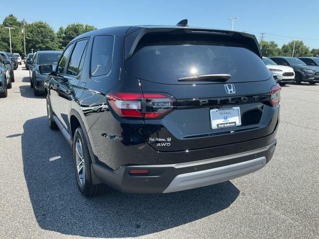 new 2025 Honda Pilot car, priced at $44,339