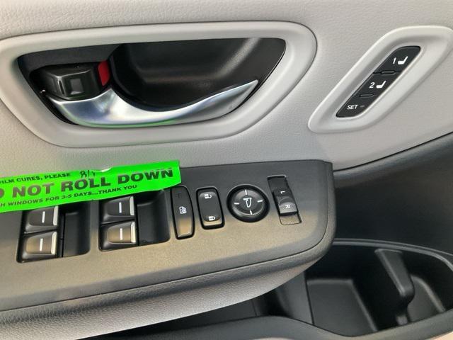new 2025 Honda Pilot car, priced at $47,870