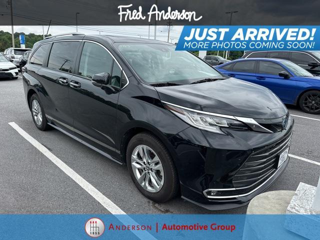 used 2022 Toyota Sienna car, priced at $40,755