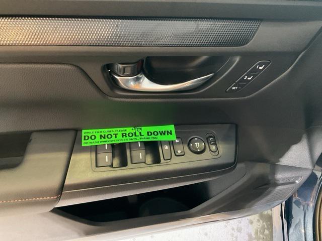 new 2026 Honda CR-V Hybrid car, priced at $38,277