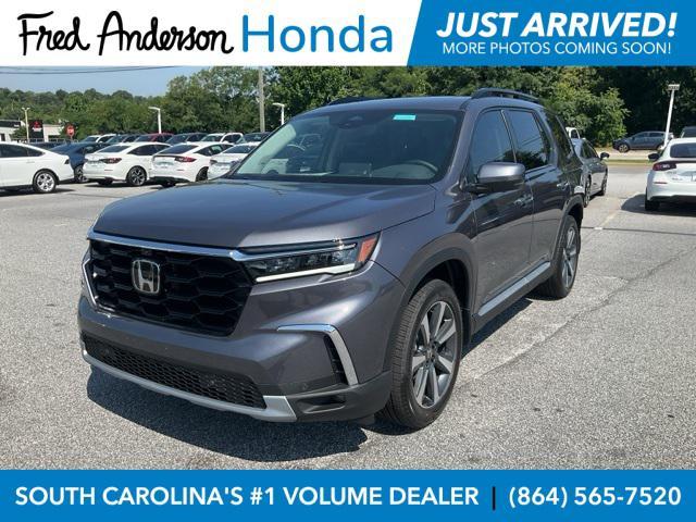 new 2025 Honda Pilot car, priced at $53,530