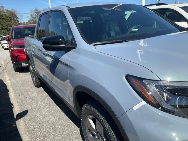 new 2025 Honda Ridgeline car, priced at $45,558