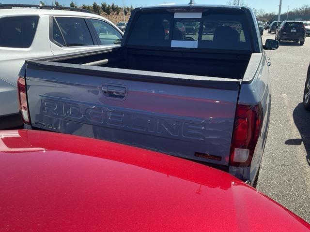 new 2025 Honda Ridgeline car, priced at $45,558