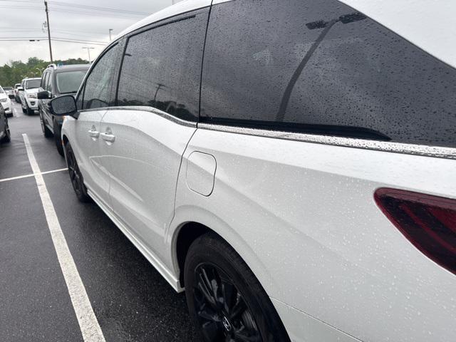 used 2024 Honda Odyssey car, priced at $42,592