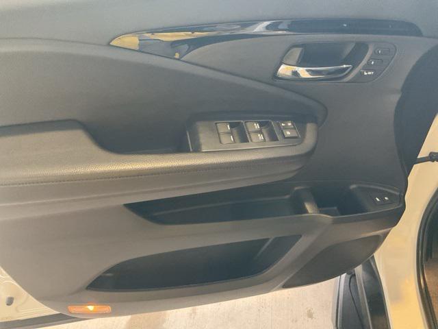 used 2022 Honda Pilot car, priced at $38,151