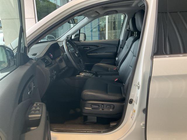 used 2022 Honda Pilot car, priced at $38,151