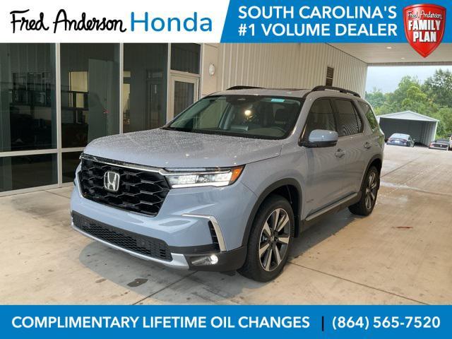 new 2025 Honda Pilot car, priced at $45,880