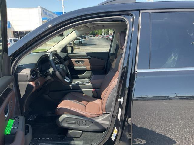 new 2025 Honda Pilot car, priced at $53,530
