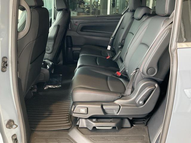 new 2026 Honda Odyssey car, priced at $43,211