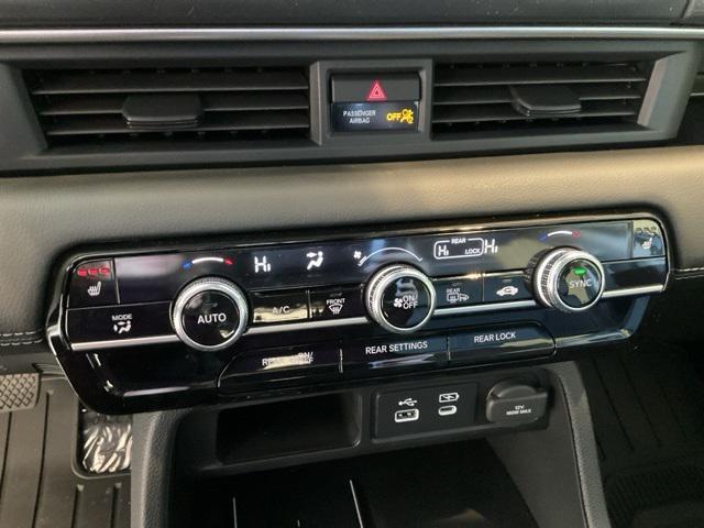 new 2025 Honda Pilot car, priced at $44,879