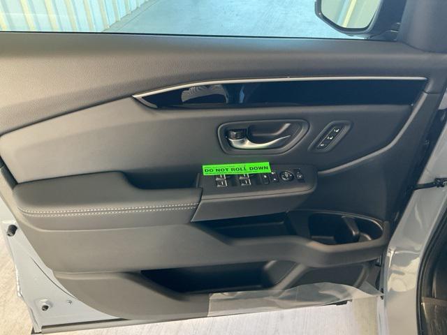 new 2025 Honda Pilot car, priced at $44,879