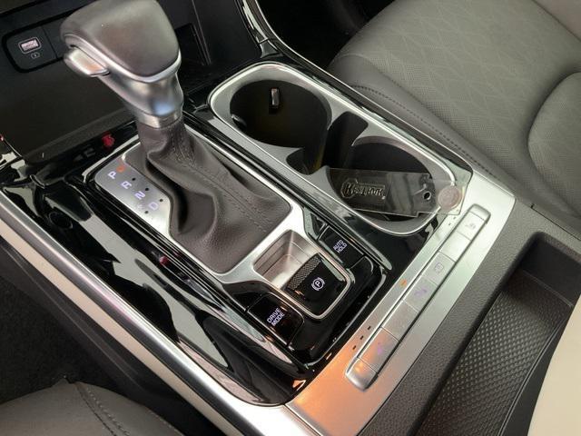 used 2024 Kia Carnival car, priced at $35,300