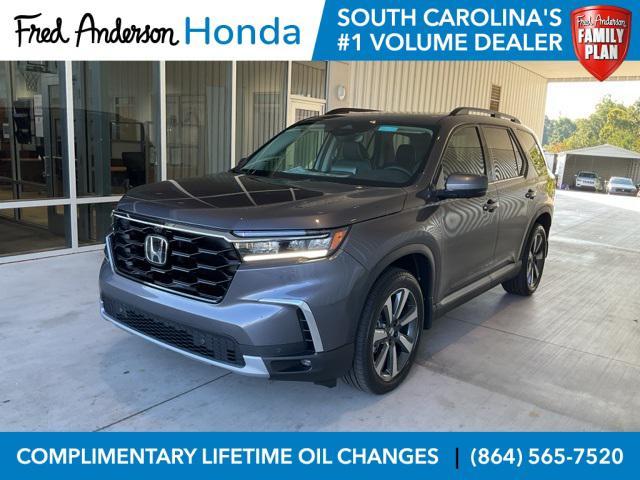 new 2025 Honda Pilot car, priced at $52,985