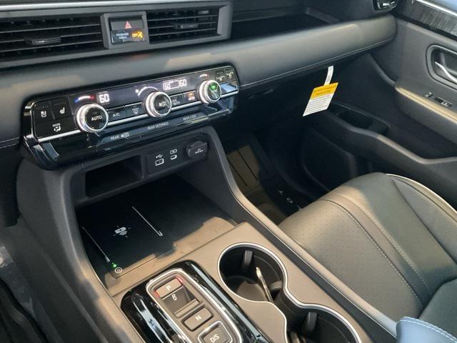 new 2025 Honda Pilot car, priced at $52,985