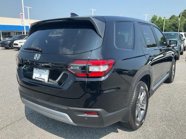 new 2025 Honda Pilot car, priced at $44,950