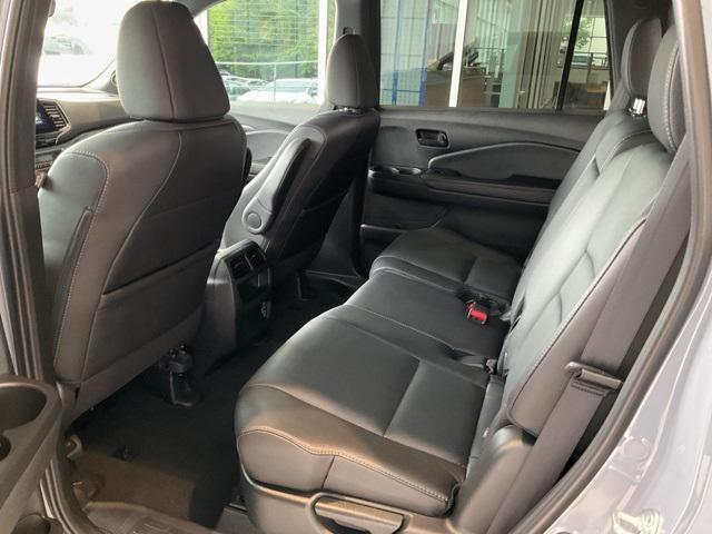 used 2022 Honda Passport car, priced at $32,108