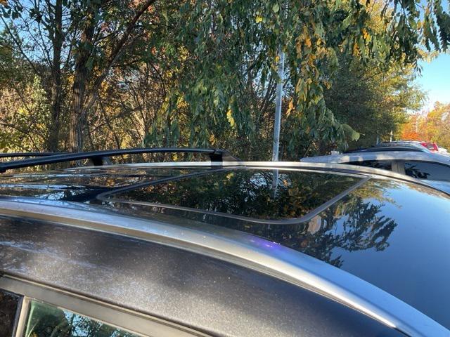 used 2020 Toyota Highlander car, priced at $27,514